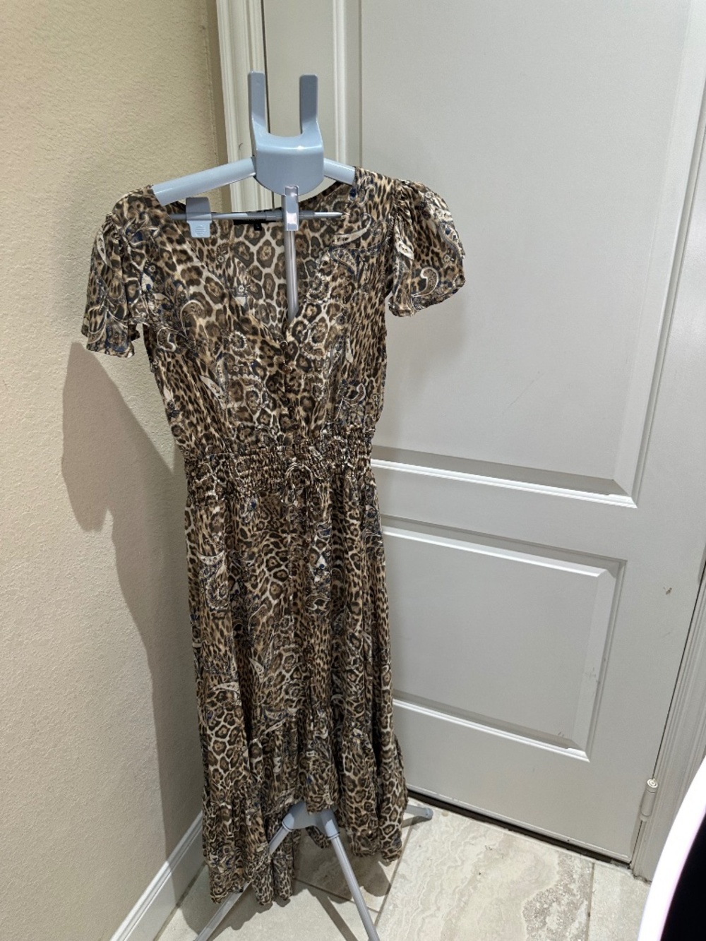 Olivaceous women dress